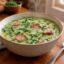 Caldo verde cremoso e encorpado: receita prática para noites frias