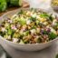 Salada de Jennifer Aniston: receita com trigo, grão-de-bico e pistache